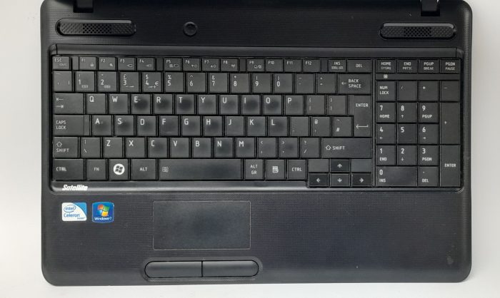 Toshiba_Satelite_C6601jh_2