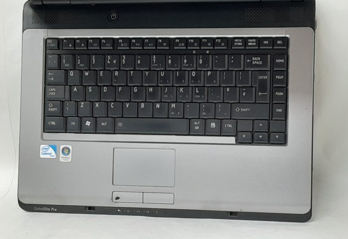 Toshiba_Satelite_Pro_L300_2