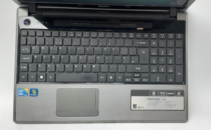 Acer_Aspire_5745_2