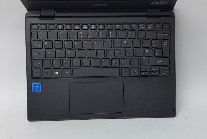 Acer_Travel_Mate_B118_N16q15_5