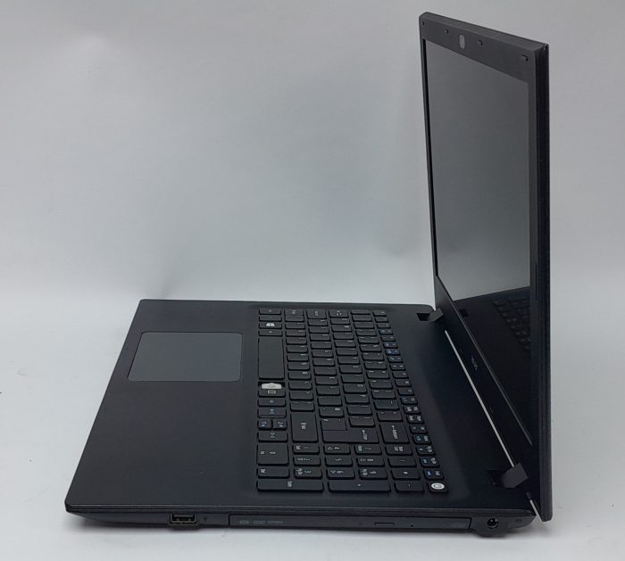 Acer_Travelmate_P257_3