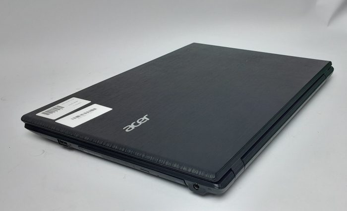 Acer_Travelmate_P257_5