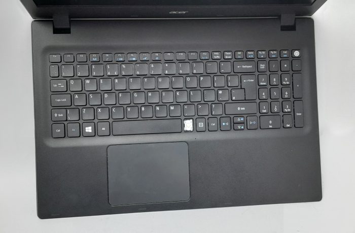 Acer_Travelmate_P257_6