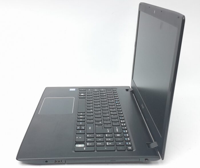 Acer_Travelmate_P259_3