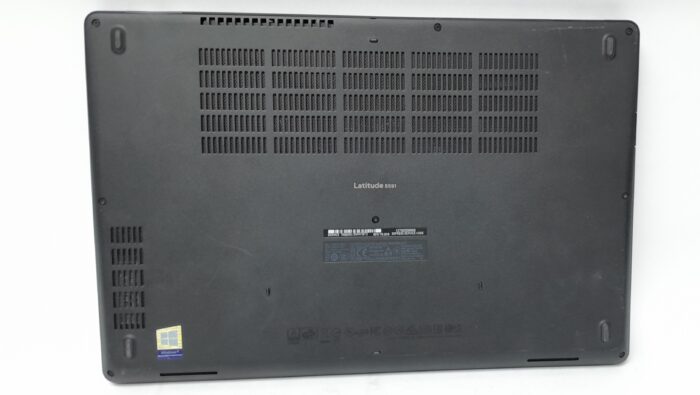 Dell_Latitude_5591_6