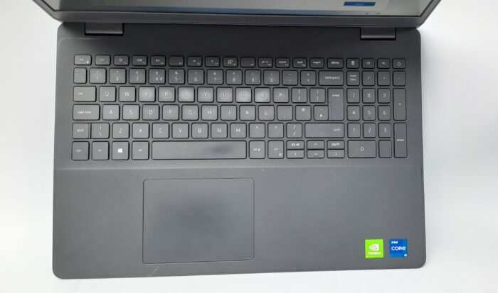 Dell_Vostro_3500_2