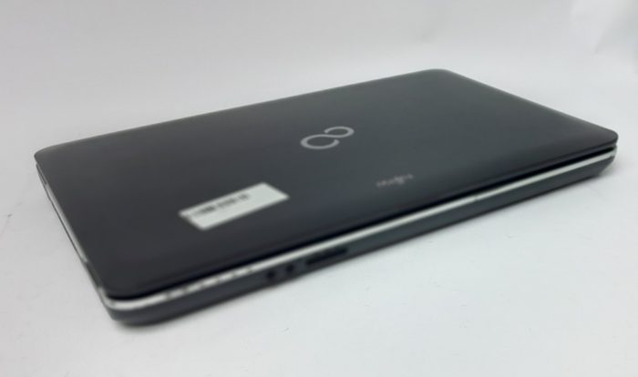 Fujitsu_A512_7