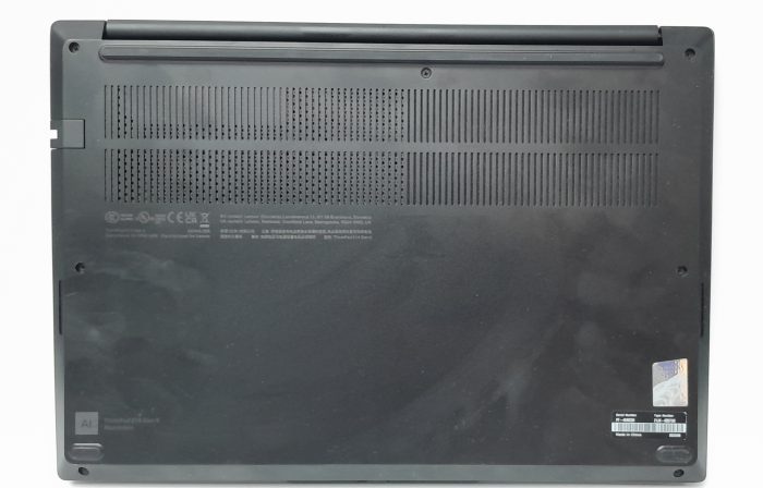 Lenovo_Thinkpad_E14_Gen_5_7