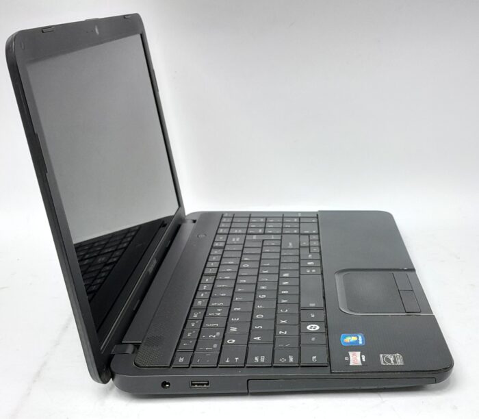 Toshiba_Satelite_C850d_107_4