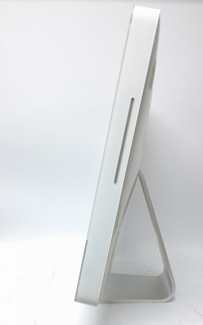 Apple_iMac8,1_4