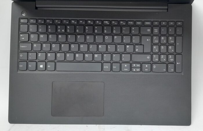 Lenovo_V130-15ikb_3