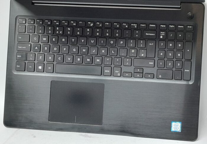 Dell_Inspiron_5570_2