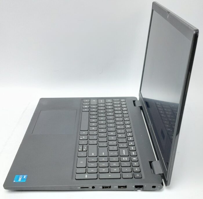 Dell_Latitude_3520_3
