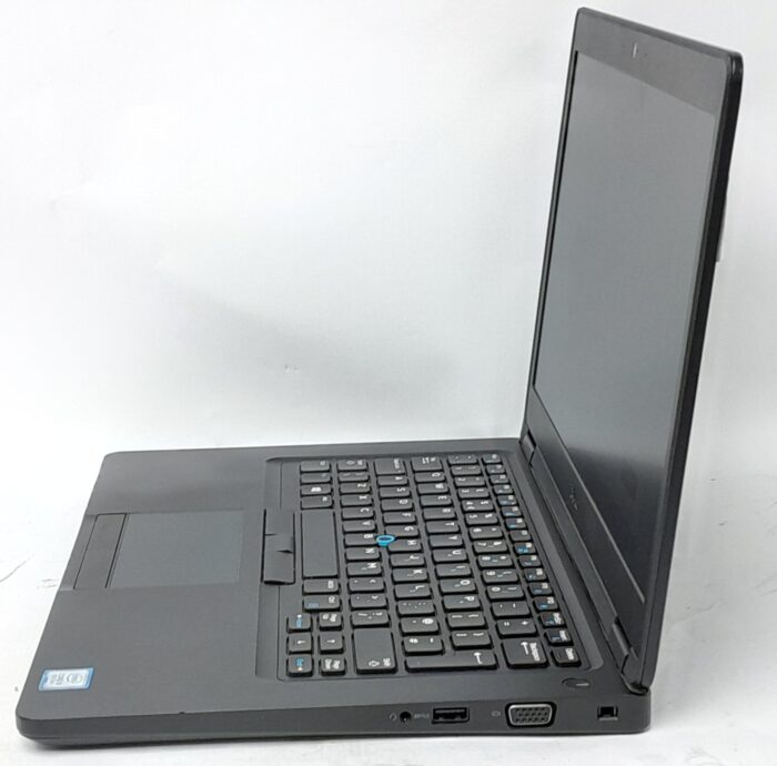 Dell_Latitude_5490_3