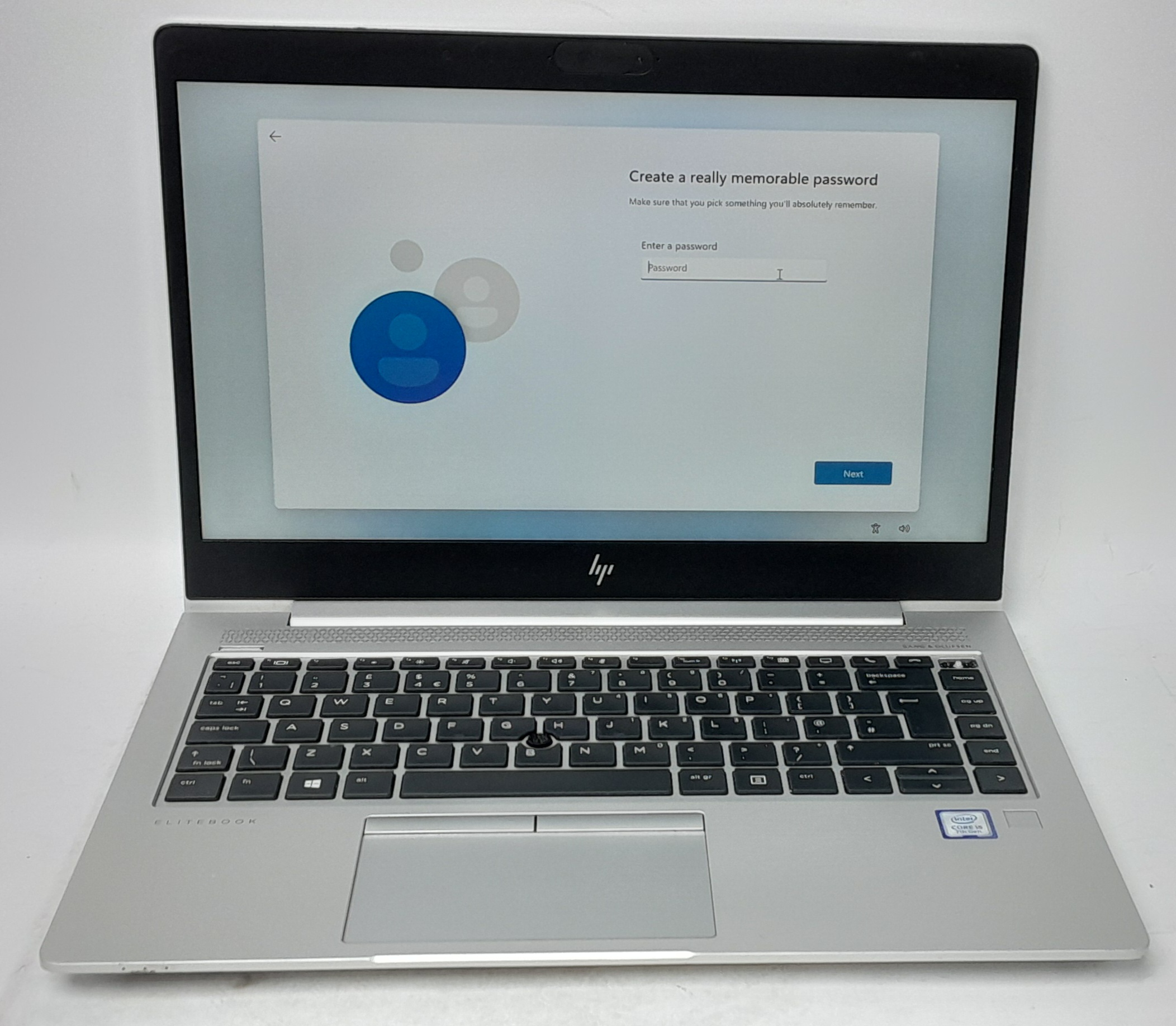 HP_Elitebook_840_G5_1-2.jpg HP_Elitebook_840_G5_1