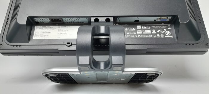 HP_L2208w_4