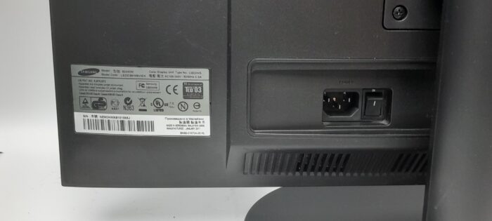 Samsung_Syncmaster_B2240w_2