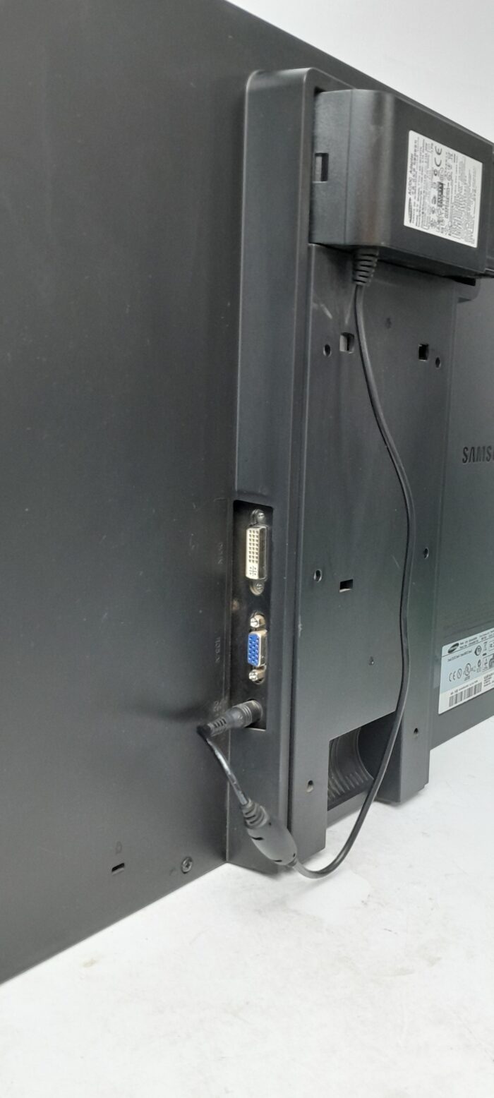 Samsung_Syncmaster_S24a450_2