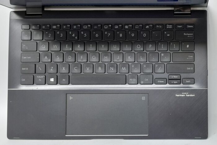 Asus_Zenbook_Ux463fa_2