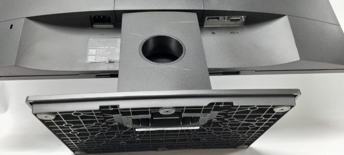 Dell_E2216h_3