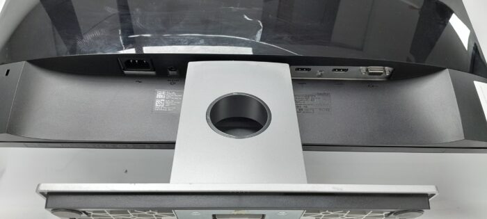 Dell_Se2417hg_3