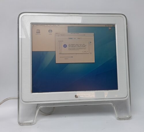 Apple_M7649_1