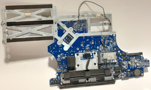 Apple_a1224_Logicboard_1