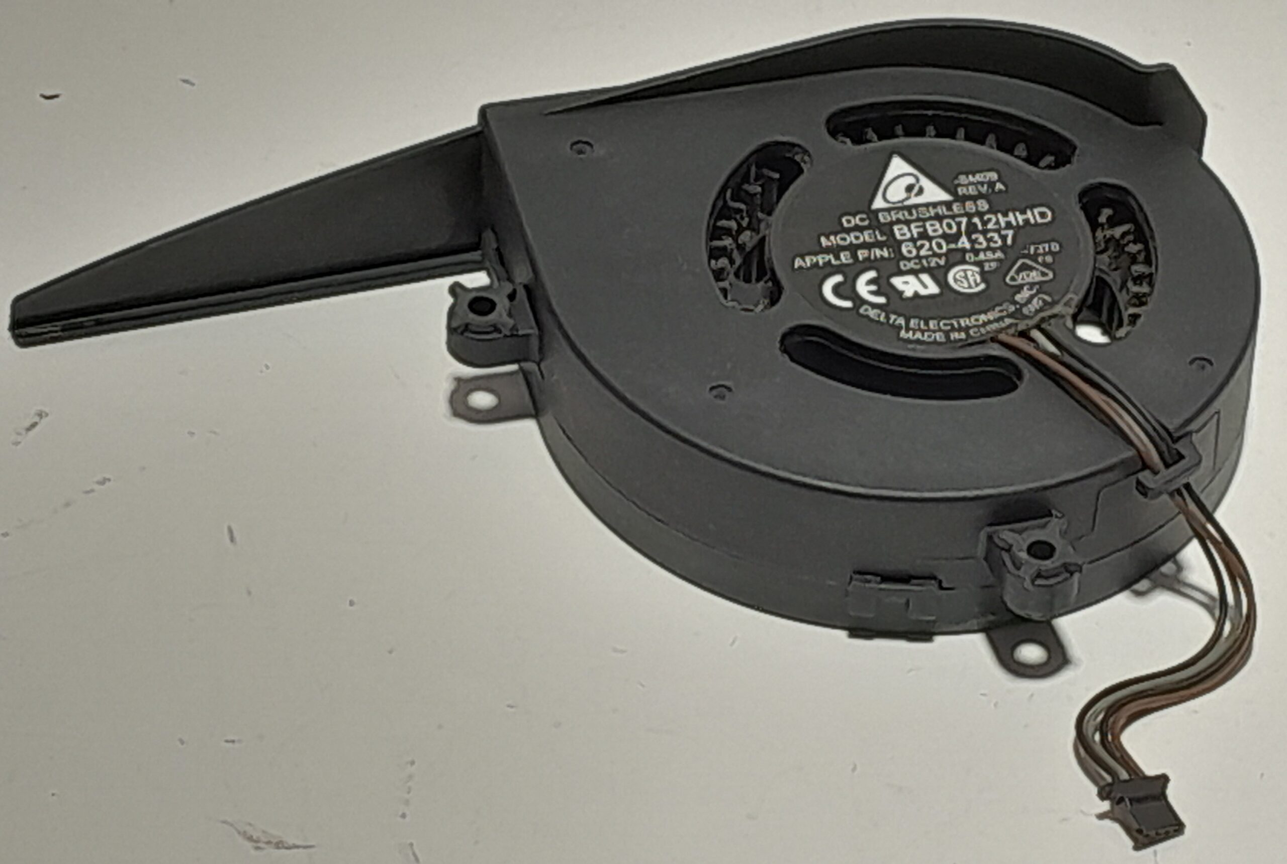 Apple_a1225_OpticalDriveFan_1.jpg Apple_a1225_OpticalDriveFan_1