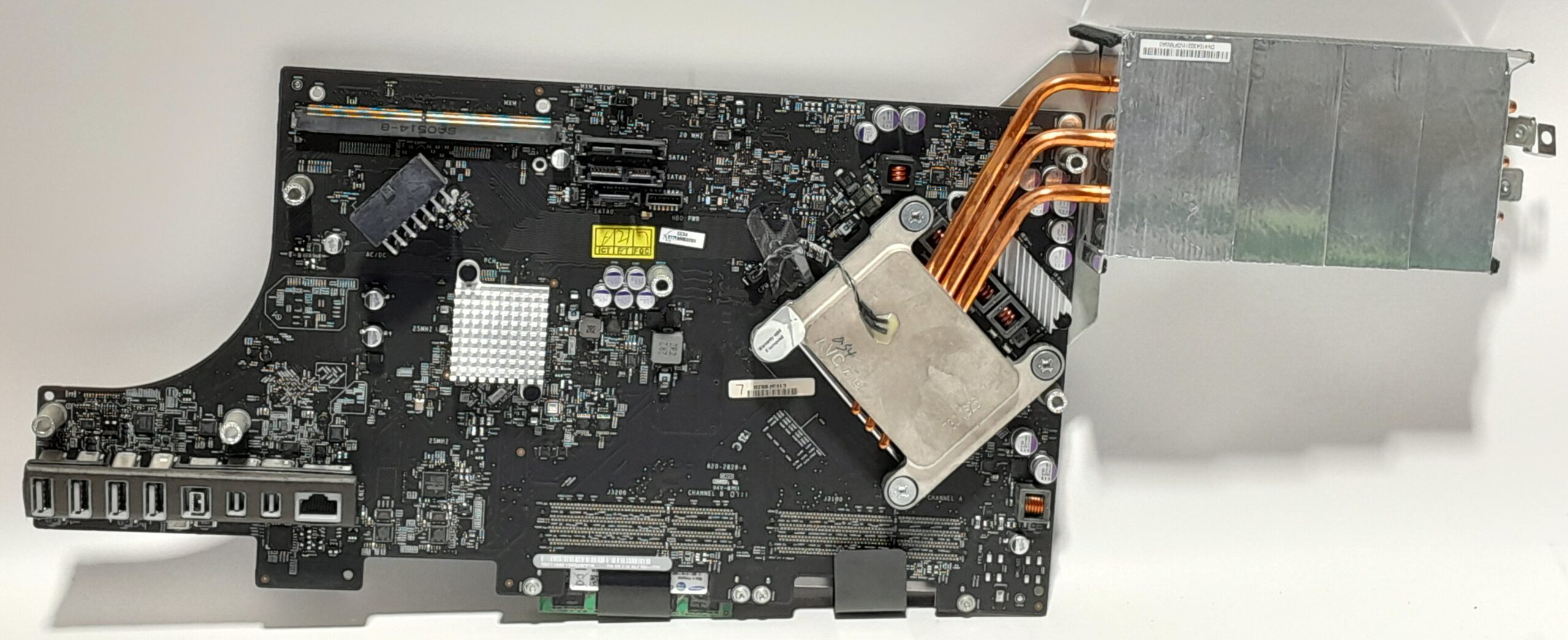 Apple_a1312_Logicboard_1-3.jpg Apple_a1312_Logicboard_1