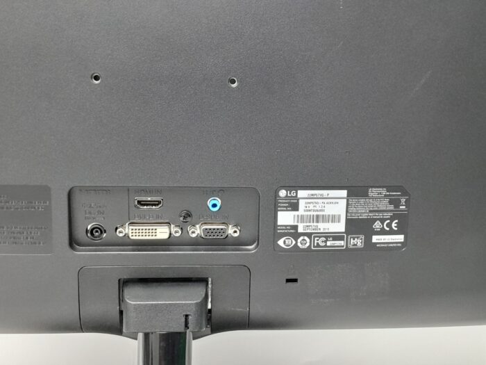 Lg_22mp57vq_2