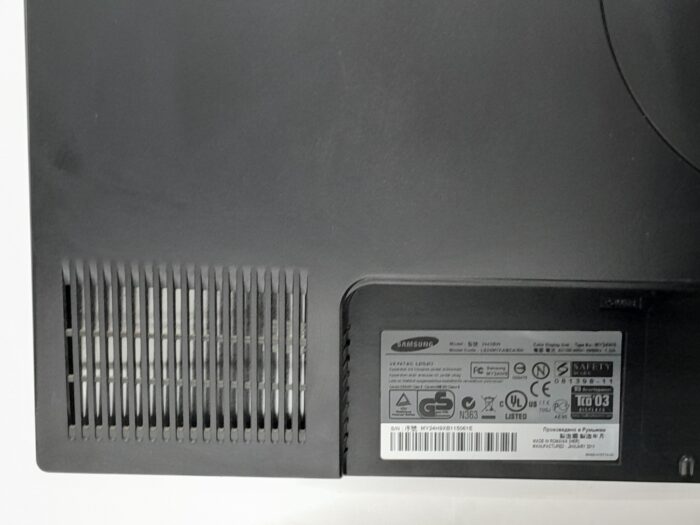 Samsung_Syncmaster_2443_2