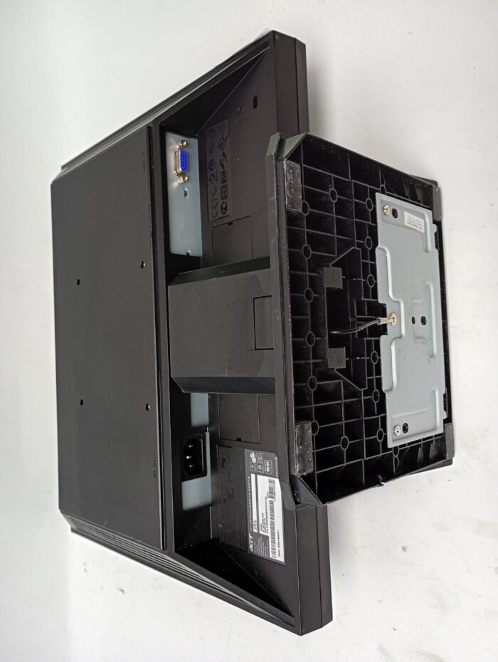 Acer_V173_2