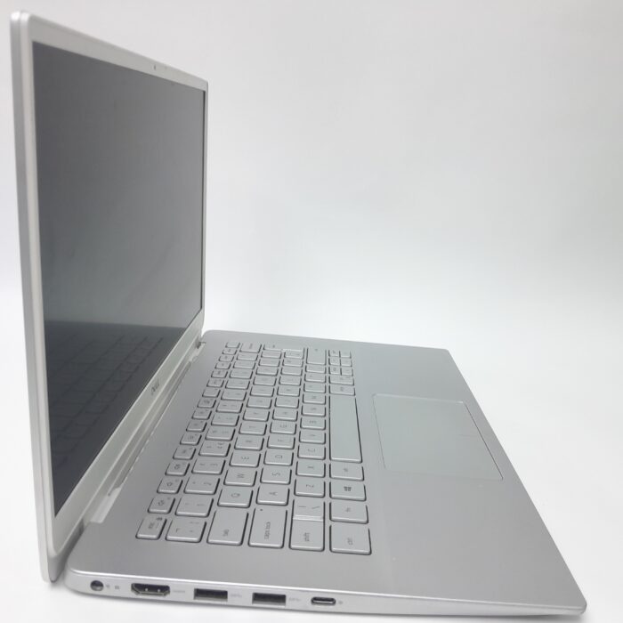 Dell_Inspiron_5490_4