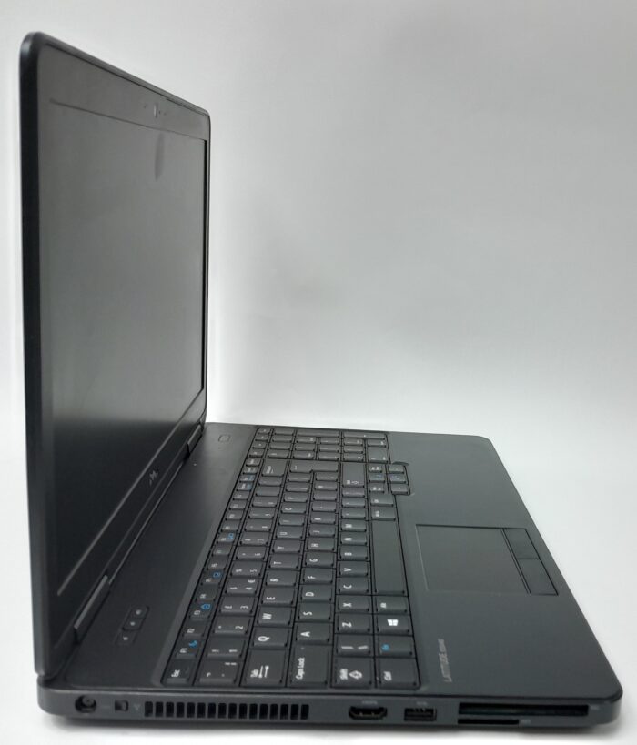 Dell_Latitude_E5540_4