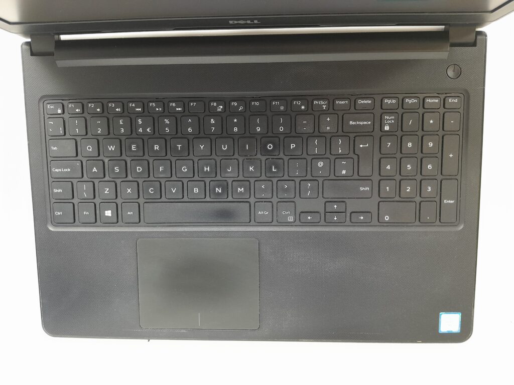 Dell_Vostro_15-3568_2