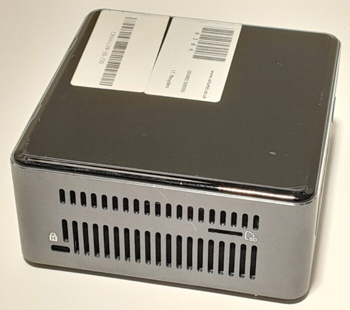Intel_Nuc_Nuc7i7bnh_3