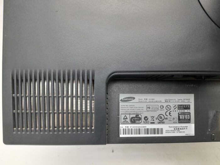 Samsung_Syncmaster_2443_3