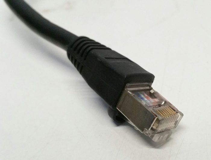 Ubiquiti Instant 802.3AF 48V PoE Adapter with Surge Protection - Image 5