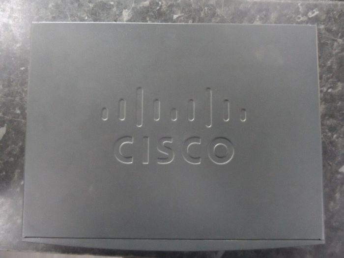 Cisco 880 series router - Cisco887VA-SEC-K9 V02 never used still in the box - Image 5