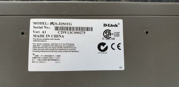 D-Link DES-3250TG 48-Port 10/100 Network Switch No Brackets - Image 5