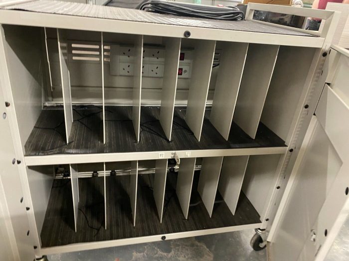 Bradford laptop cabinet Laptop Charging Cabinets x 16 - Image 2