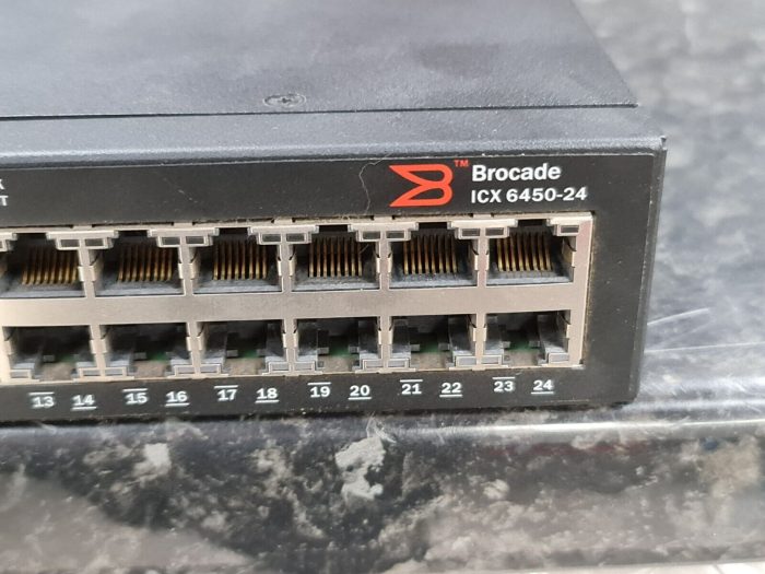 Brocade ICX6450-24 Gigabit Ethernet 4X10 GbE SFP+ Switch - Image 4