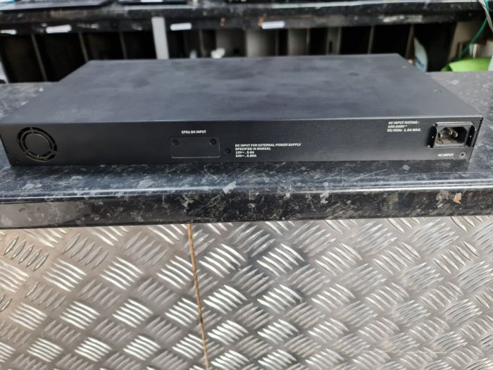 Brocade ICX6450-24 Gigabit Ethernet 4X10 GbE SFP+ Switch - Image 6