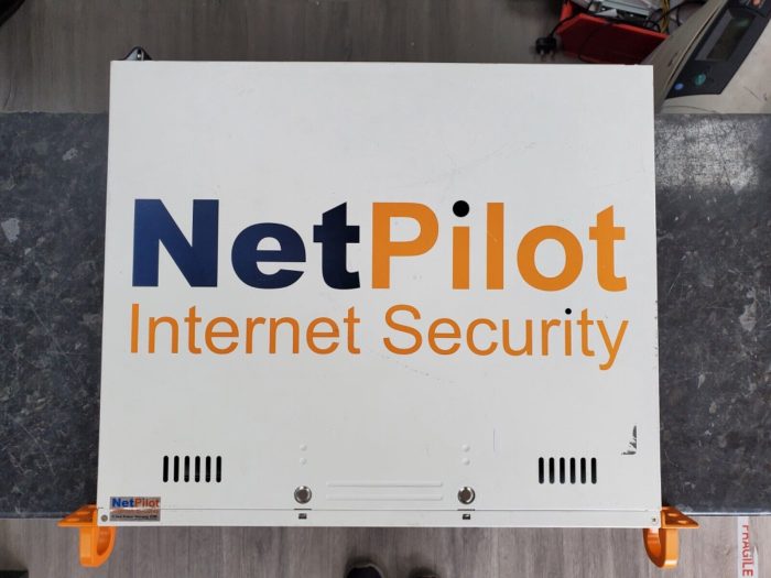 NetPilot Internet Security Globemaster R2250 - Image 4