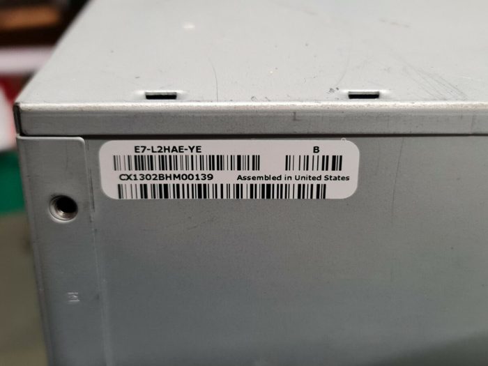 Quantum Superloader3 L700 with LTO5 SAS tape drive 16-Slot Autoloader - Image 5