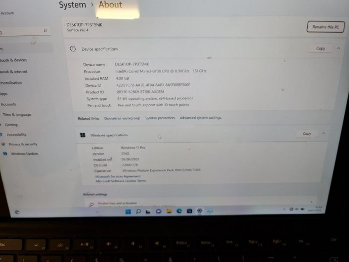 Microsoft Surface Pro 4 1724 M3-6Y30 CPU 4GB Ram 128GB SSD Windows 11 - Image 6