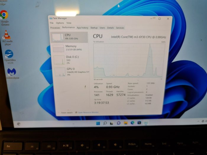 Microsoft Surface Pro 4 1724 M3-6Y30 CPU 4GB Ram 128GB SSD Windows 11 - Image 7