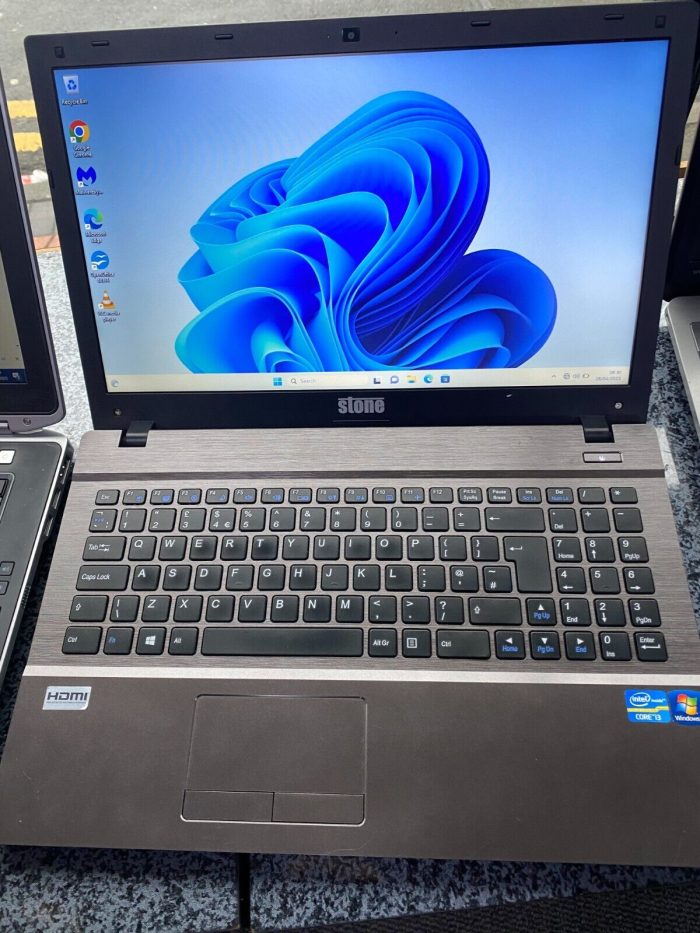 Stone Clevo NT310H Laptop, Intel i3-4100M CPU, Windows 11, 120 SSD, 4 GB Ram. - Image 2